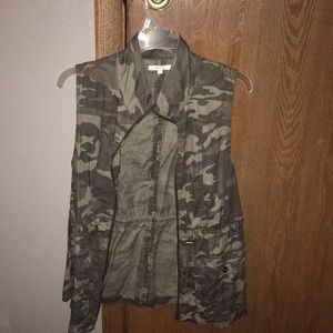 Camo vest